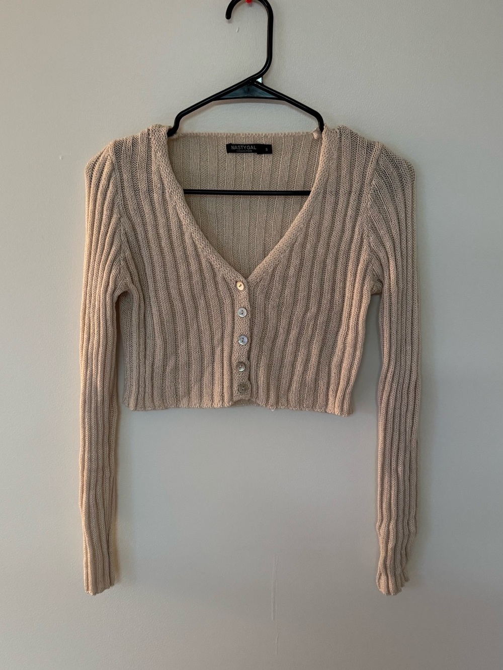 Nasty Gal Beige Ribbed Cropped V-Neck Cardigan